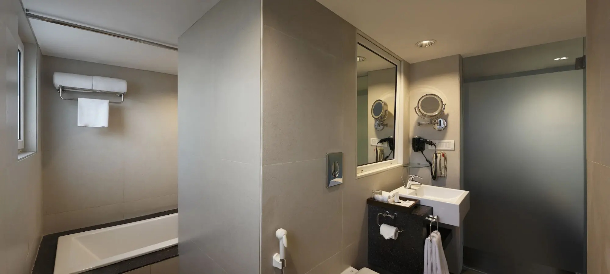 Grand Mercure Vadodara Surya Palace Hotel