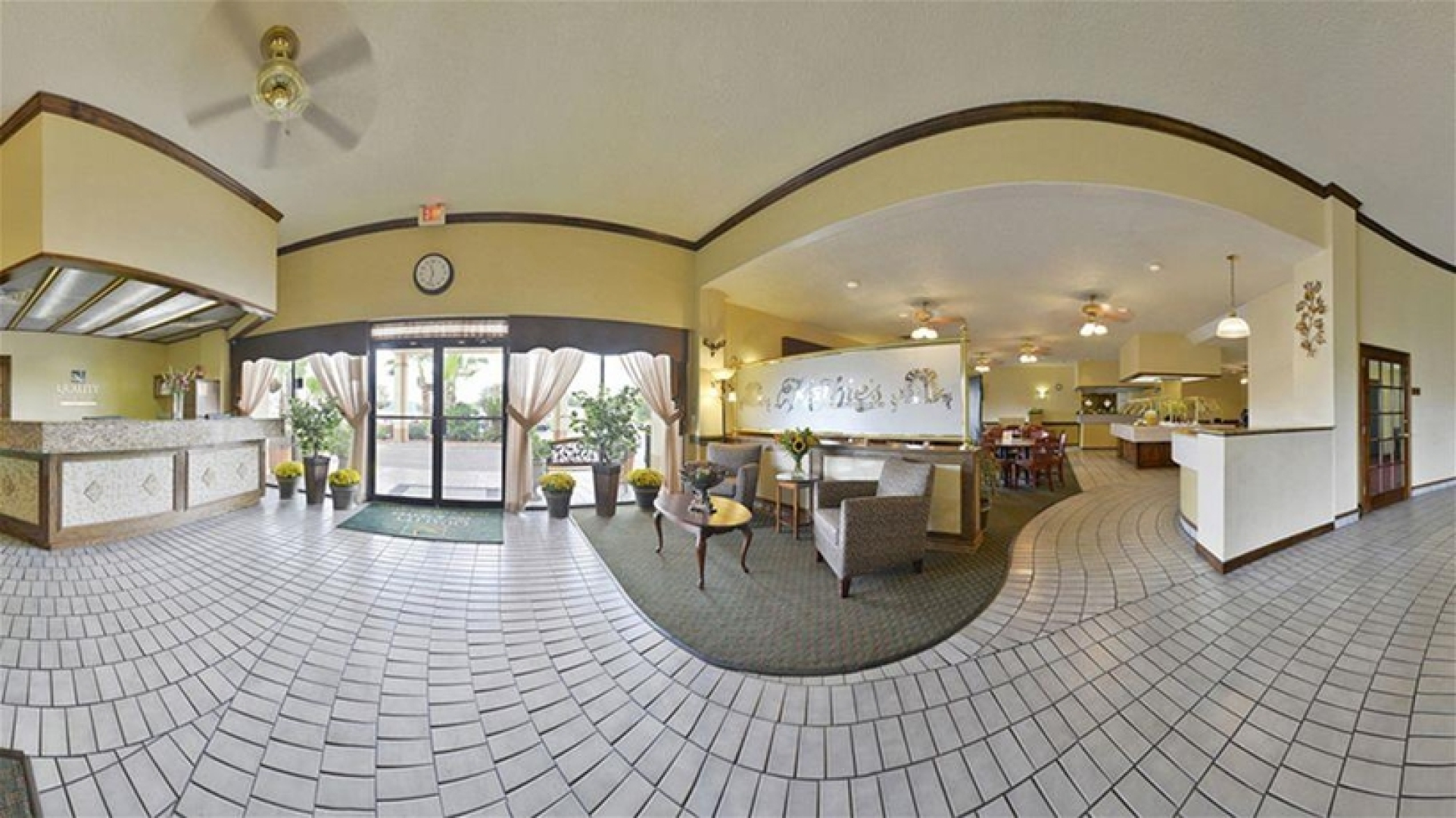 Clarion Inn & Suites Near Fort Sam Houston
