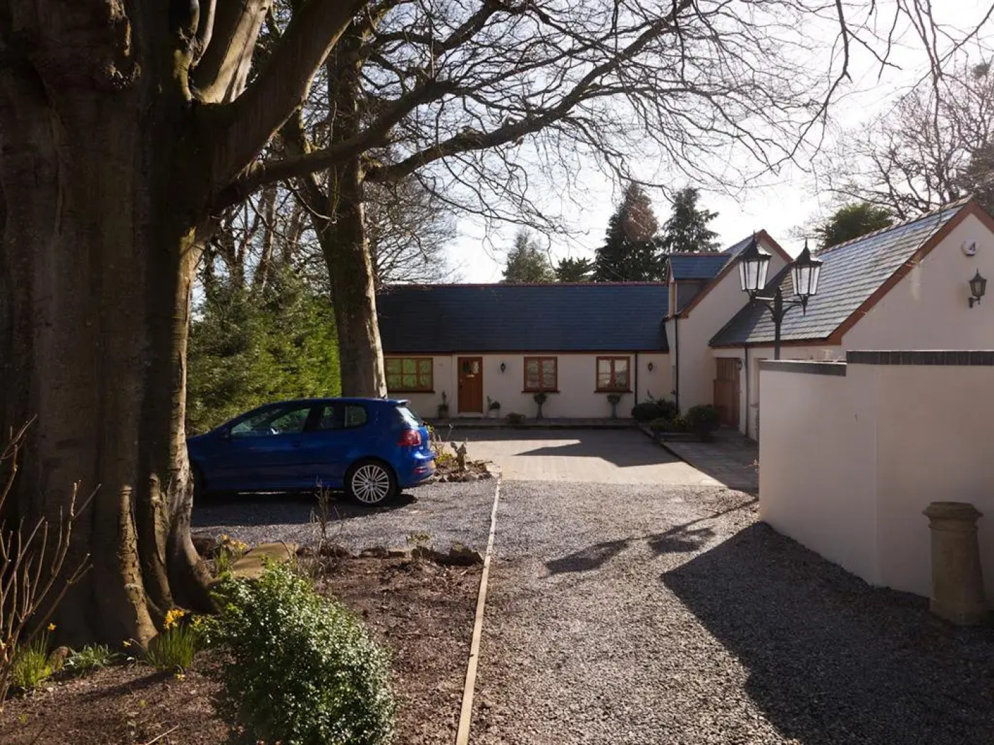 Little Red Rooster Rest and Spa