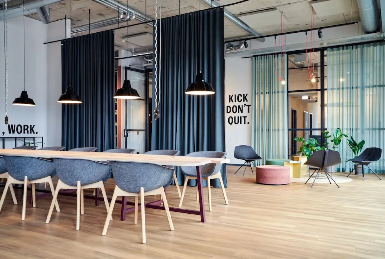 STAYERY Bielefeld Hauptbahnhof