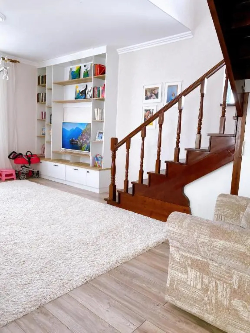 Adorable 3 bedroom home next to the beach