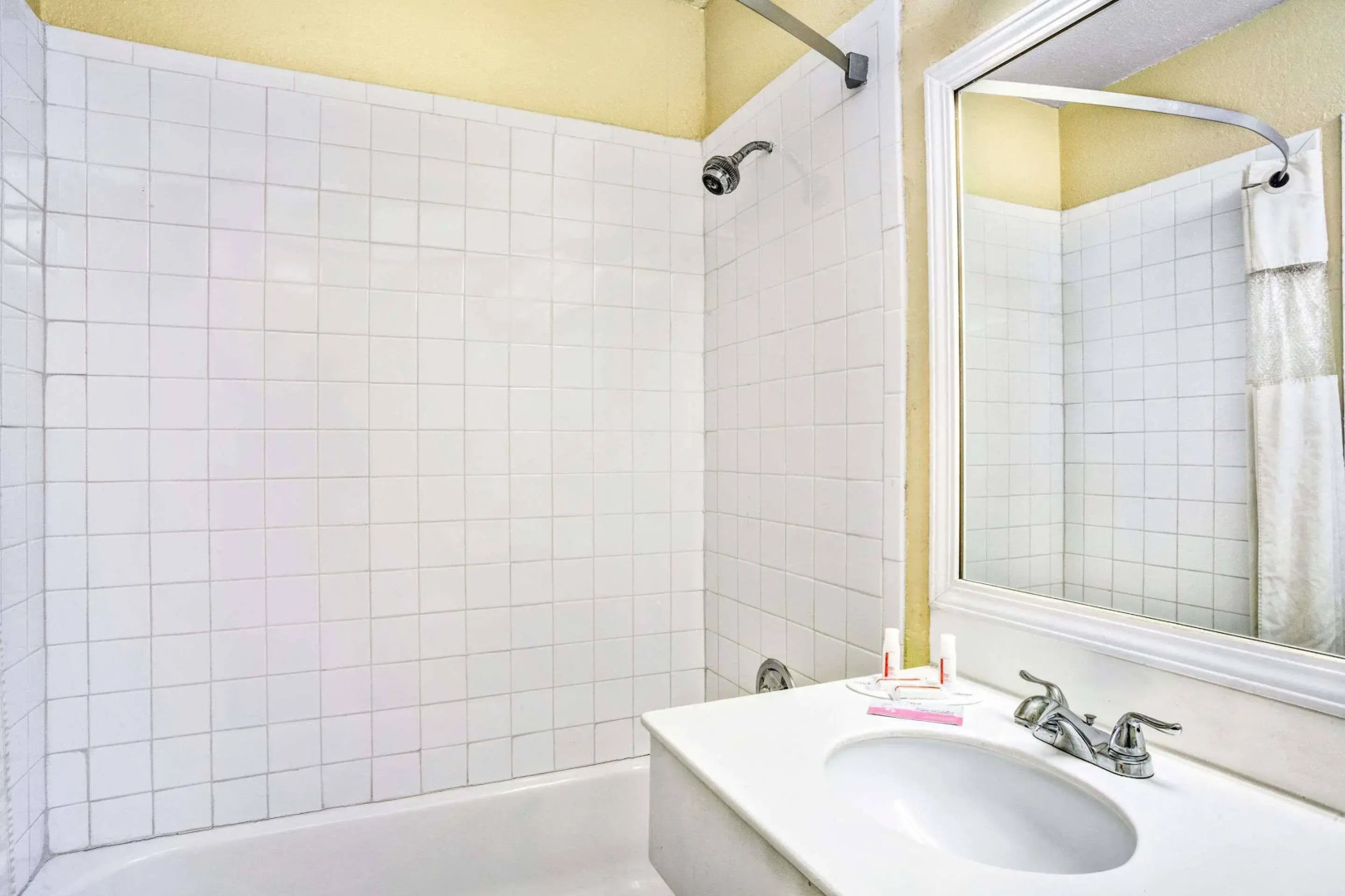 Travelodge Center Strip