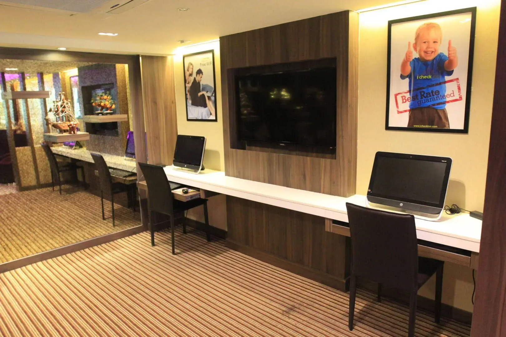 iCheck inn Nana by Aspira