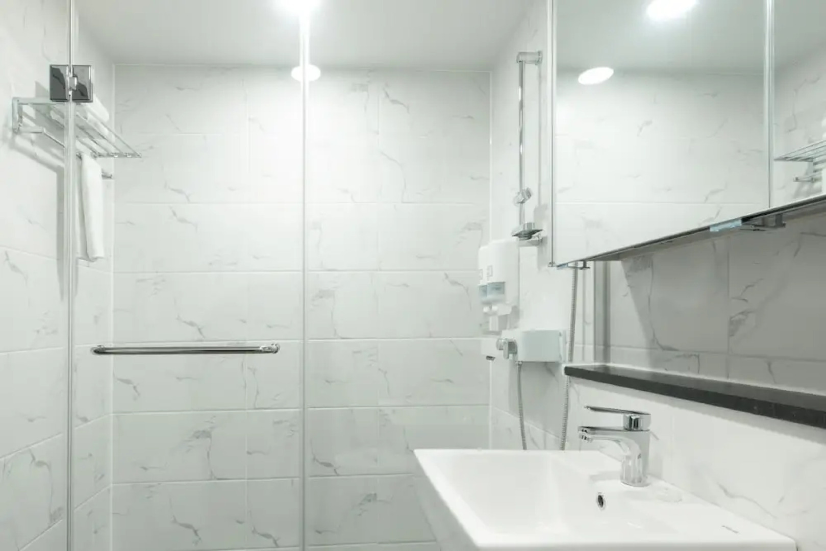 Miami Jeongseon Hotel