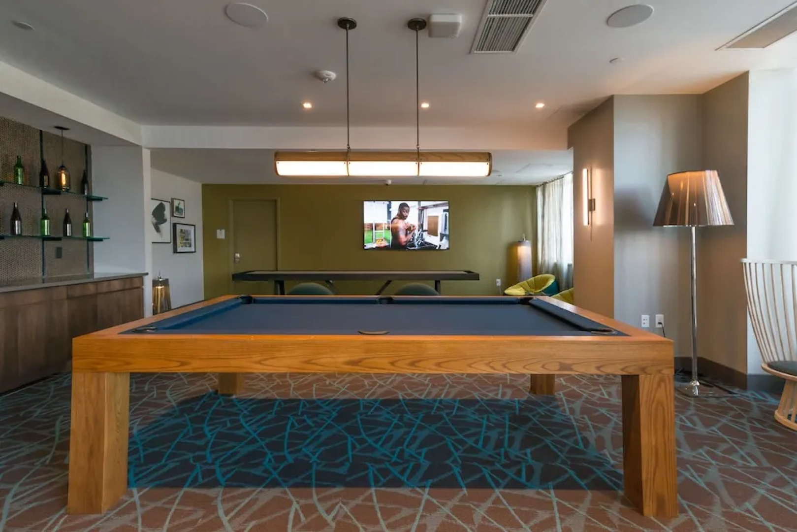 Skyline Luxury Home Suites at Newport