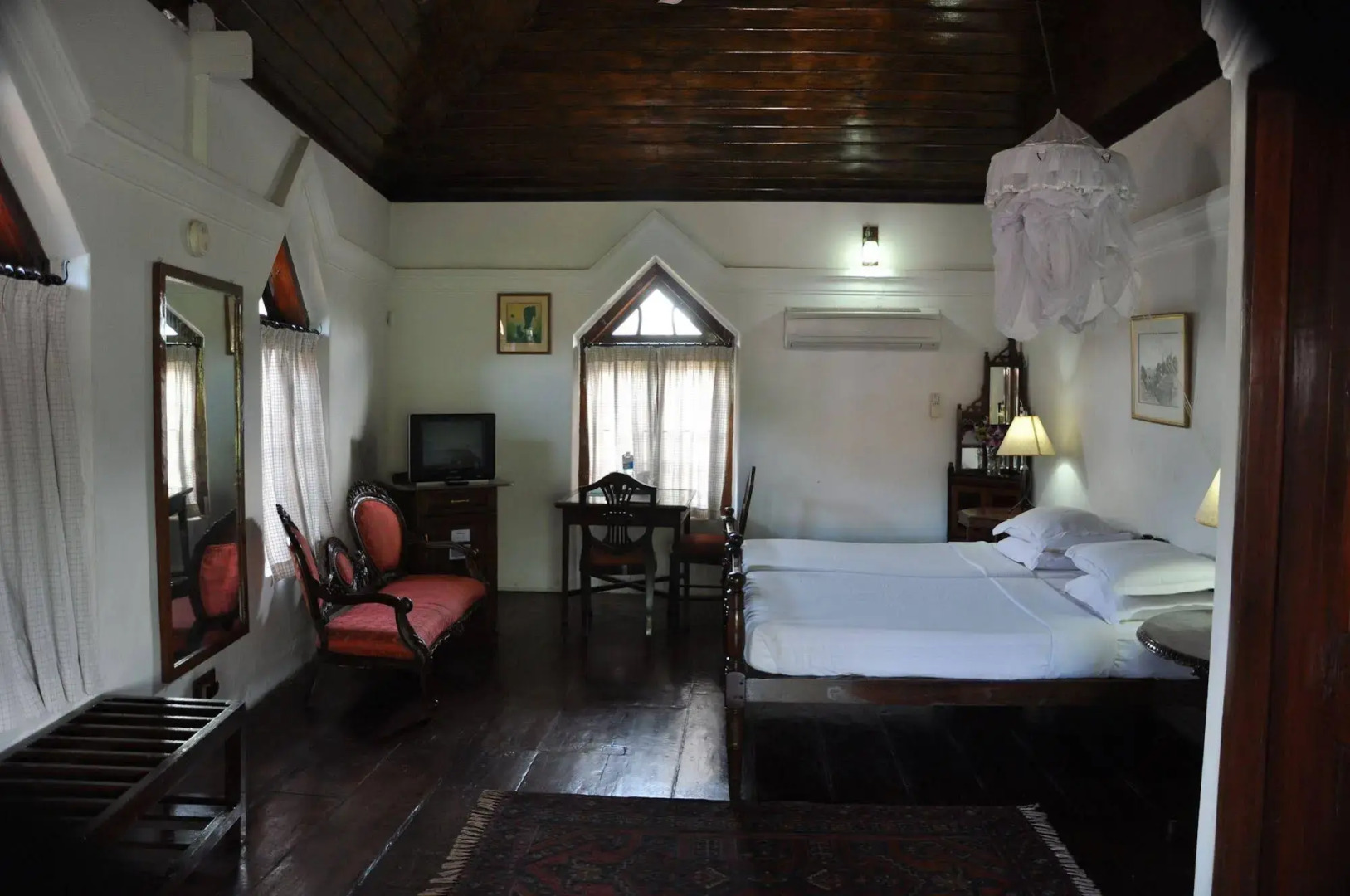 The Old Courtyard Hotel