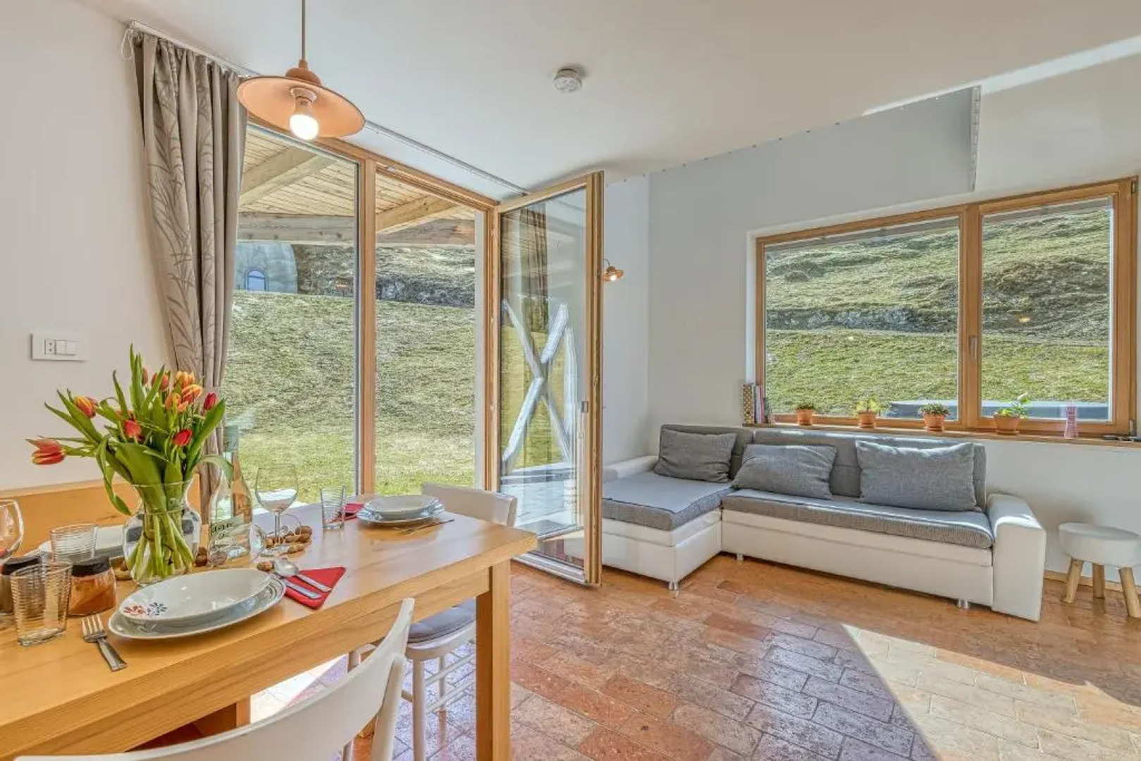 House On The Hill Wellness Chalet