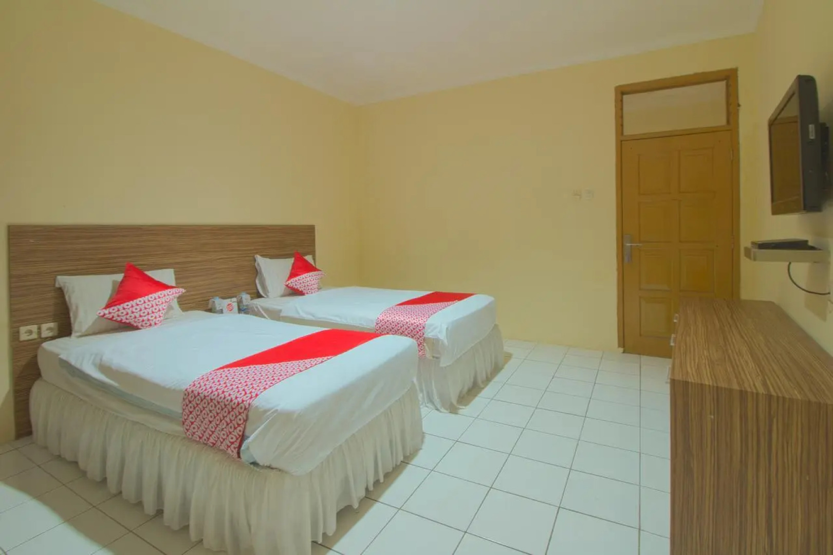 OYO 688 Grand Pakidulan Hotel