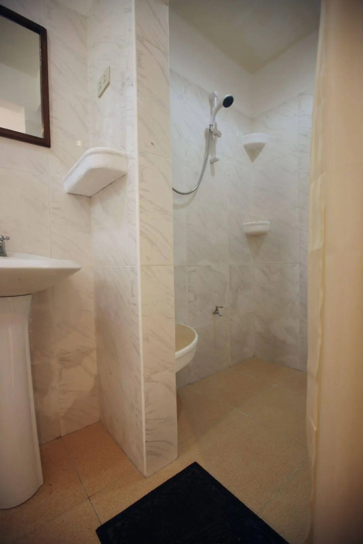 Guindulman Bay Tourist Inn