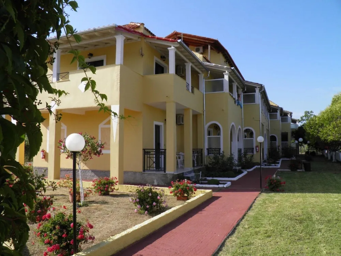 Studio in Corfou, With Pool Access, Balcony and Wifi