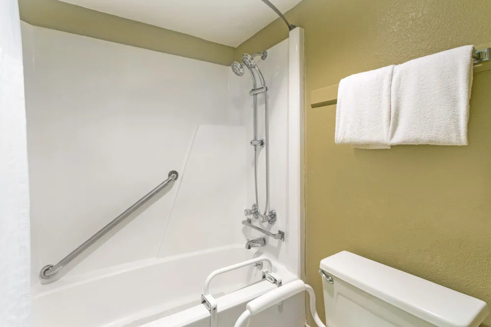 Super 8 by Wyndham Kingsport /I-81