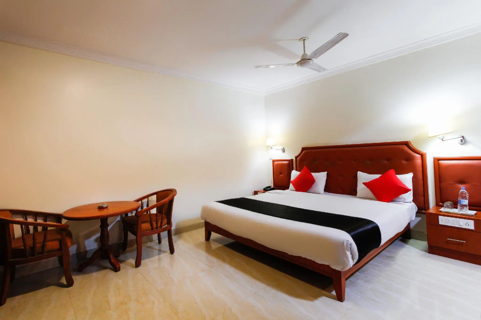 Capital O 49170 King's Royal Palace