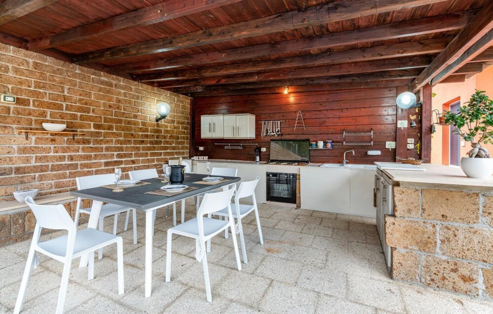 Nice Home in Martinsicuro With 4 Bedrooms and Wifi