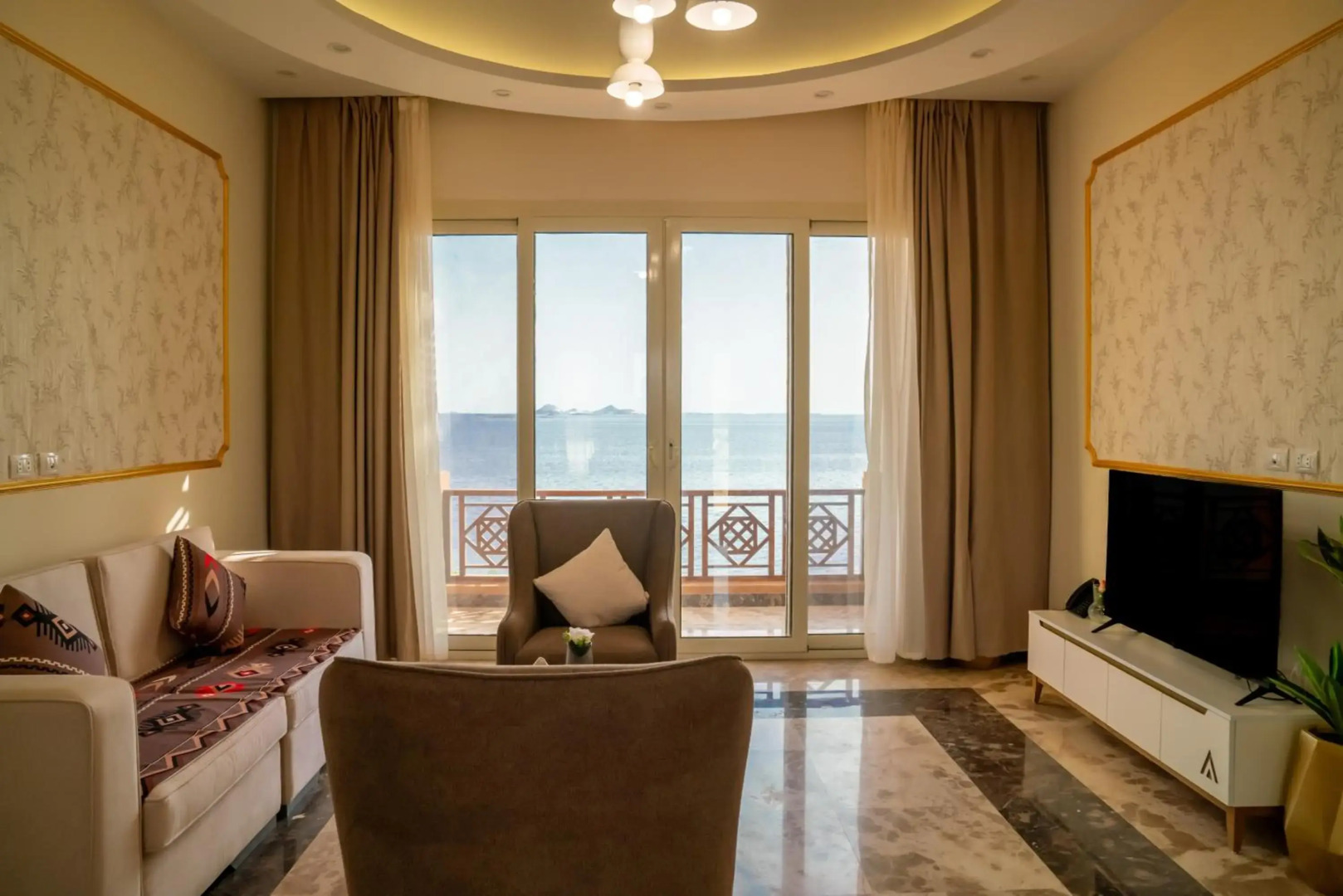 Курортный отель Azal Lagoons Resort Abu Simbel