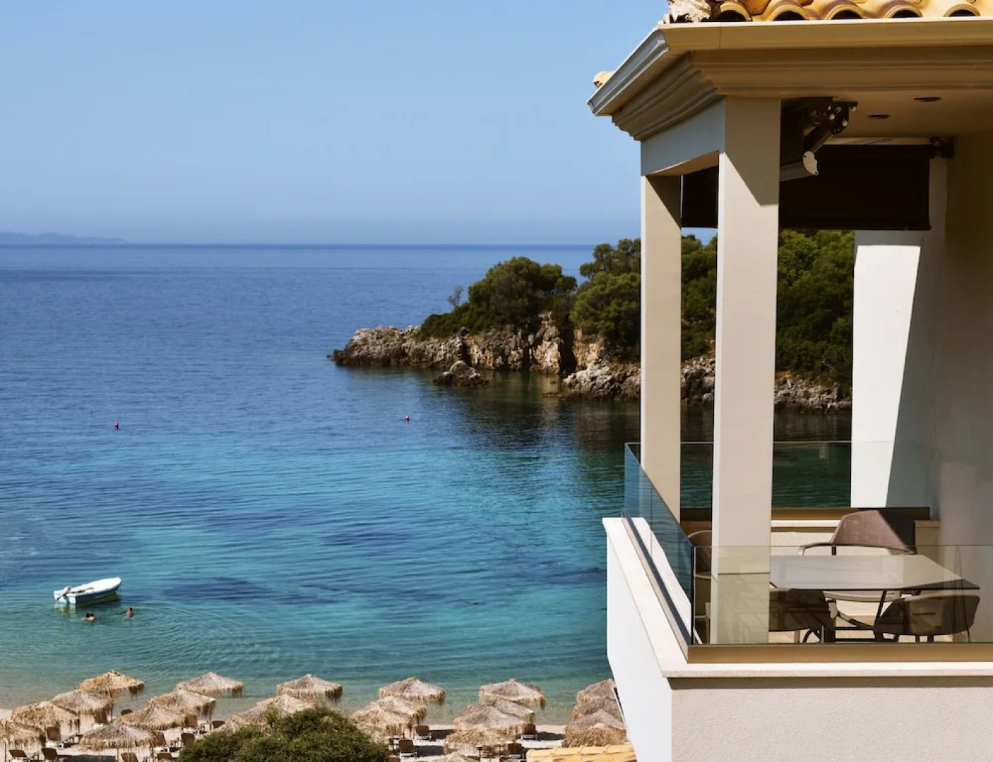 Prima Vista Beachfront Boutique Hotel