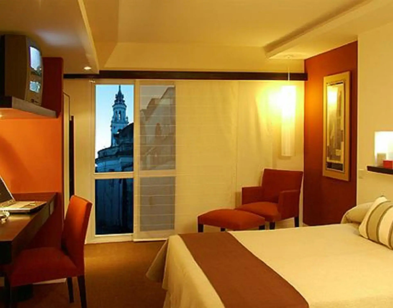 Parana Hotel Plaza Jardín