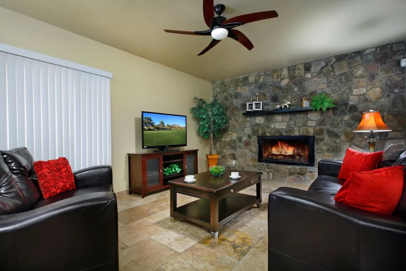 Backyard Playground! Golf Sport Court & Hot Tub!