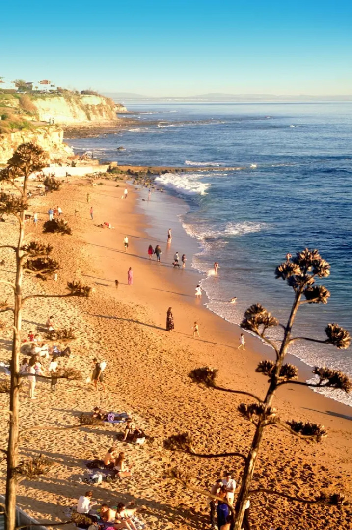 Stunning Studio in Parede, Cascais - up to 4 pax