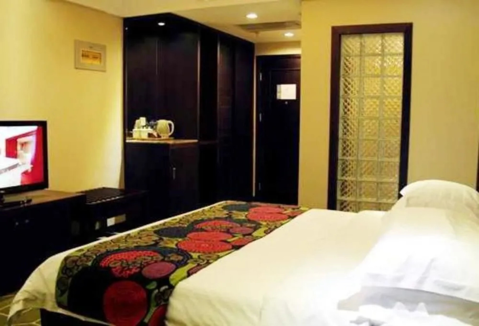 Guoyu Hotspring Holiday Hotel