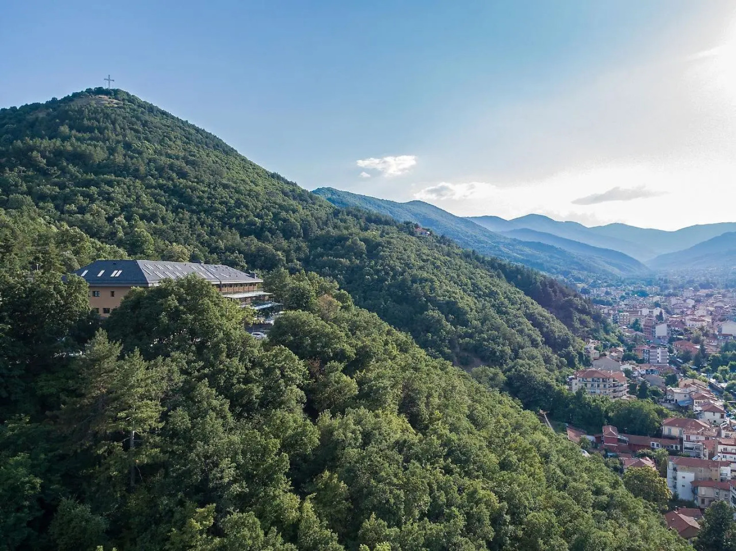 The Lynx Mountain Resort