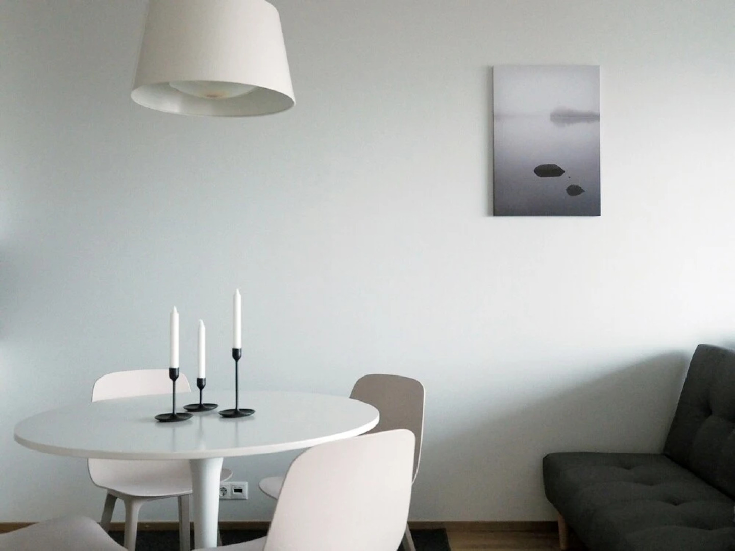 Modern 1BR Apt with Sauna, Balcony & Free Parking