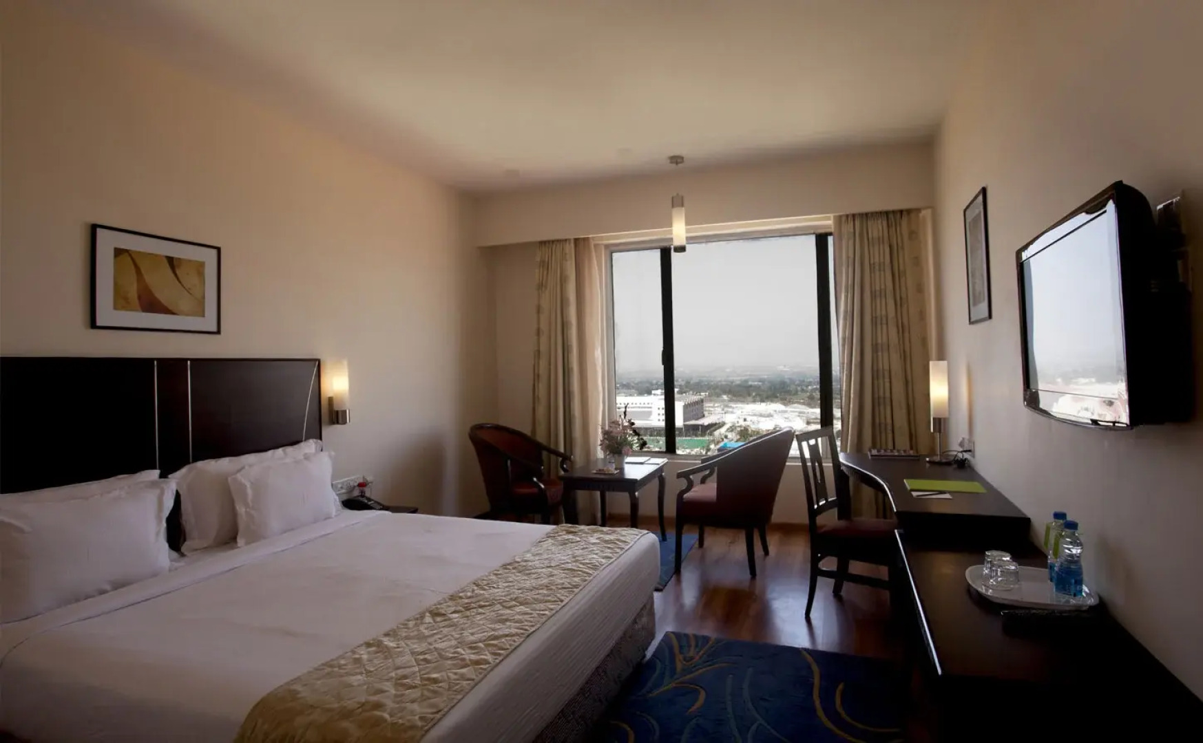 Oh Biz Premier at Leonia