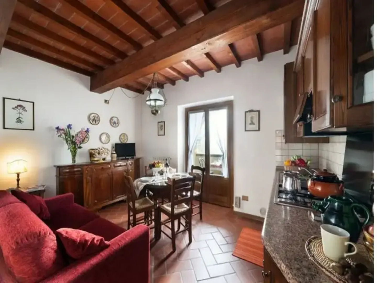 Apartment in Tuscany Near Vineyards