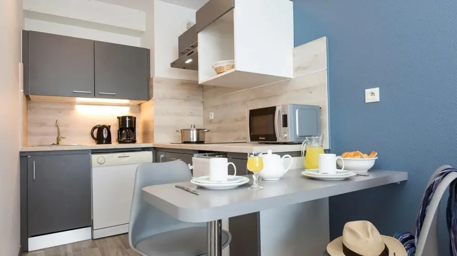 Apartment in La Rochelle Near the Beach