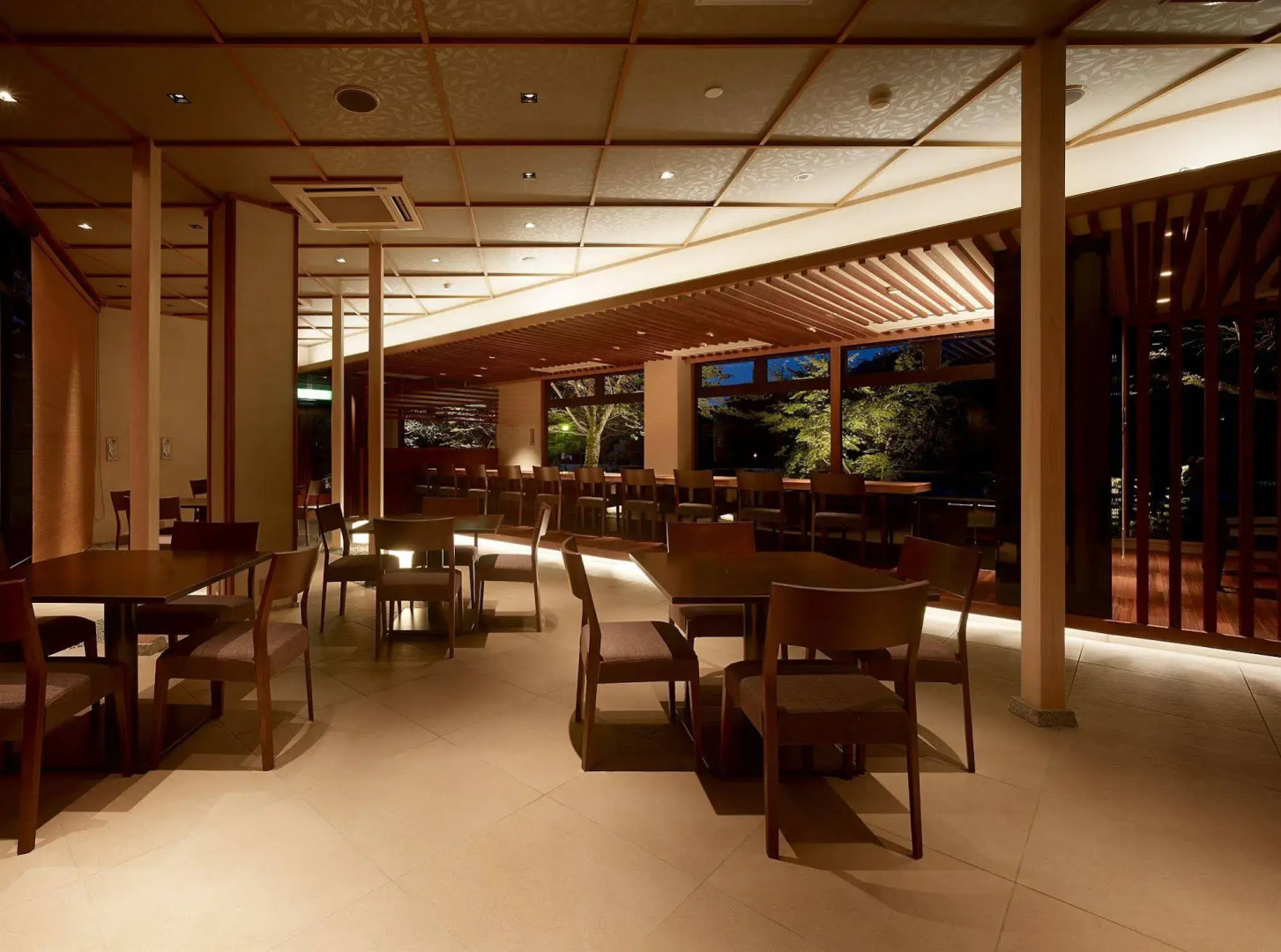 Kyoto Uji Hanayashiki Ukifune-en