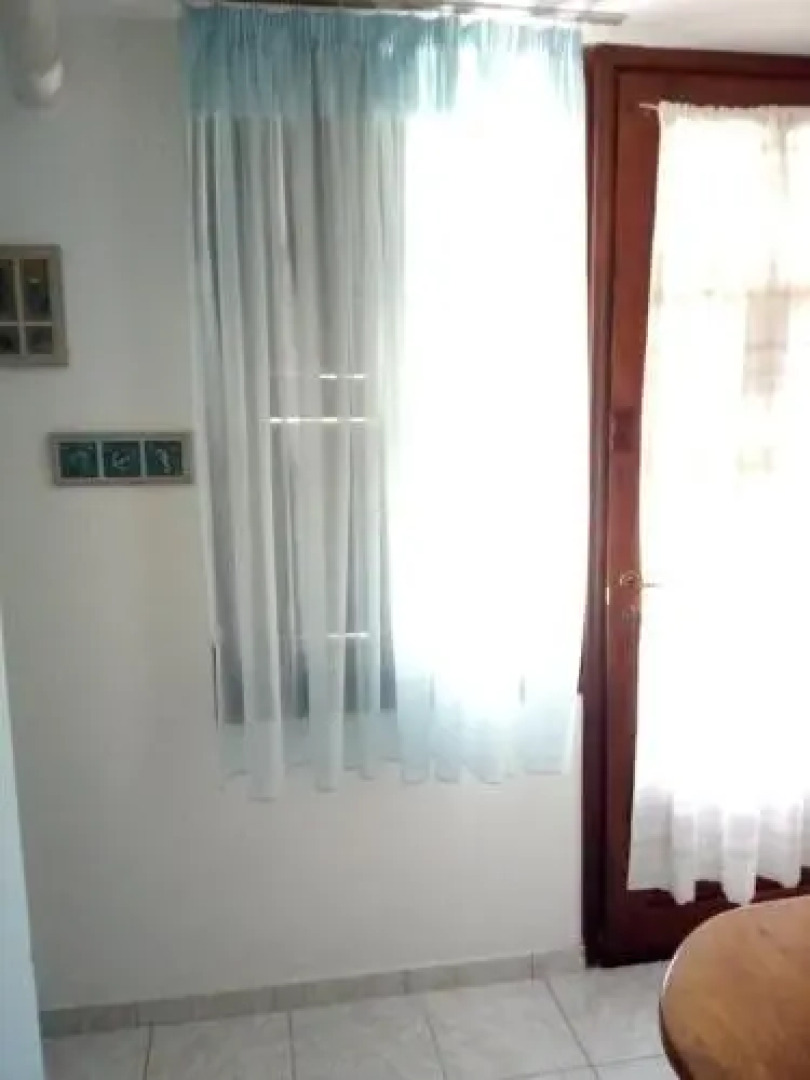 Violetta Studios & Apartments