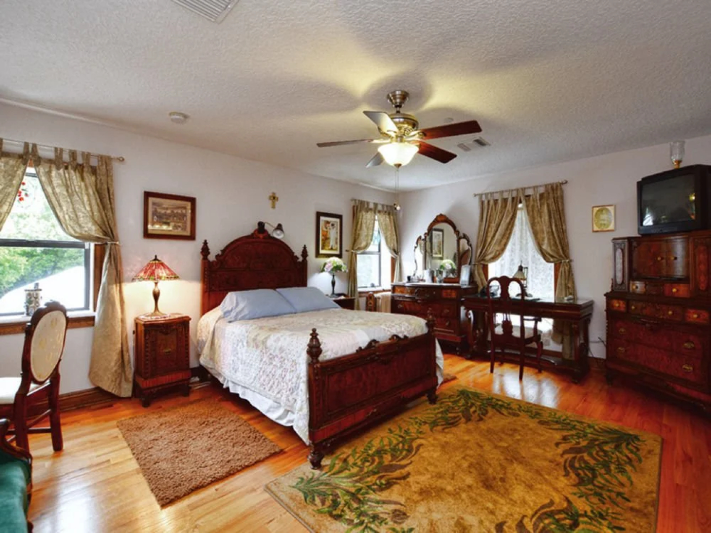 Cinnamon Inn