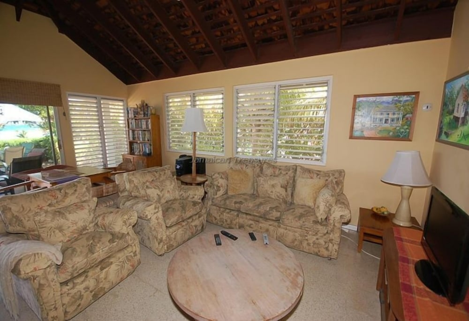 Ebb Tide, 4BR by Jamaican Treasures