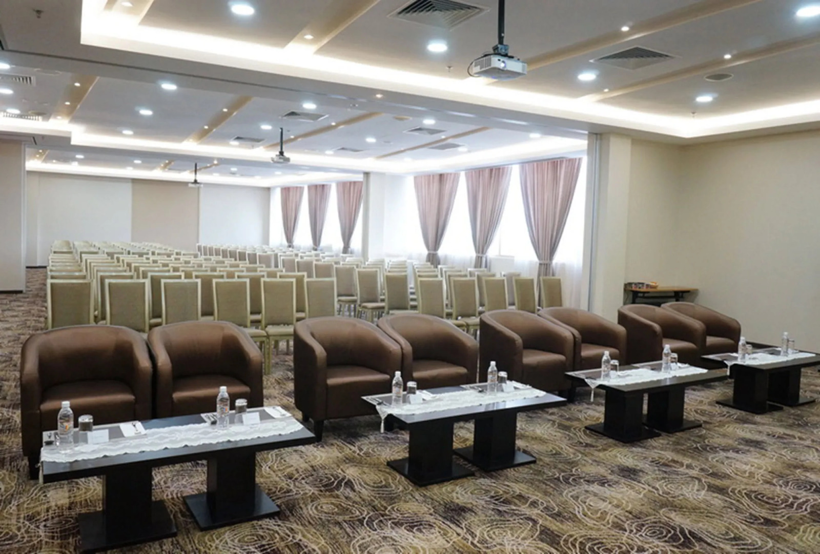 The Waterfront Hotel