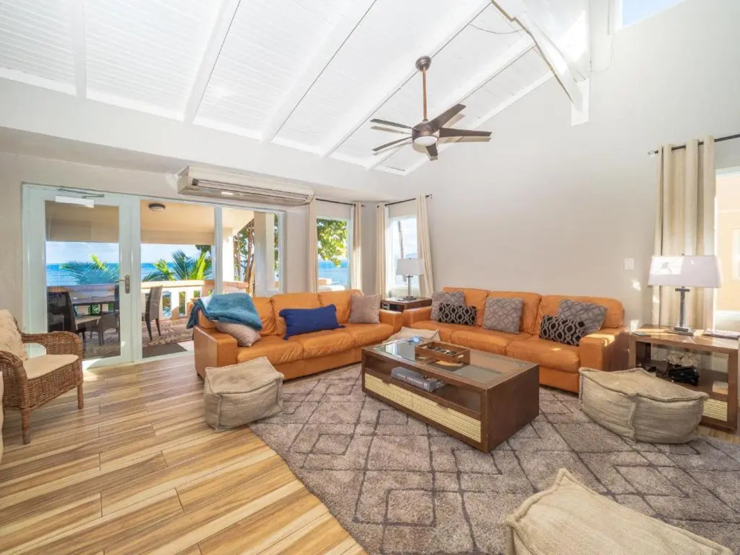 Newly Renovated 8 Bedroom Ocean Front Villa with Pool