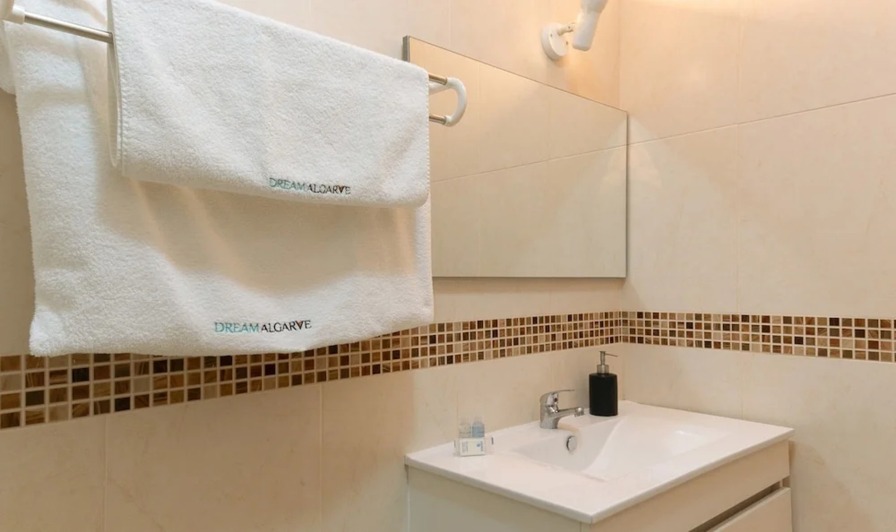 A23 - Barao de Sao Joao Townhouse