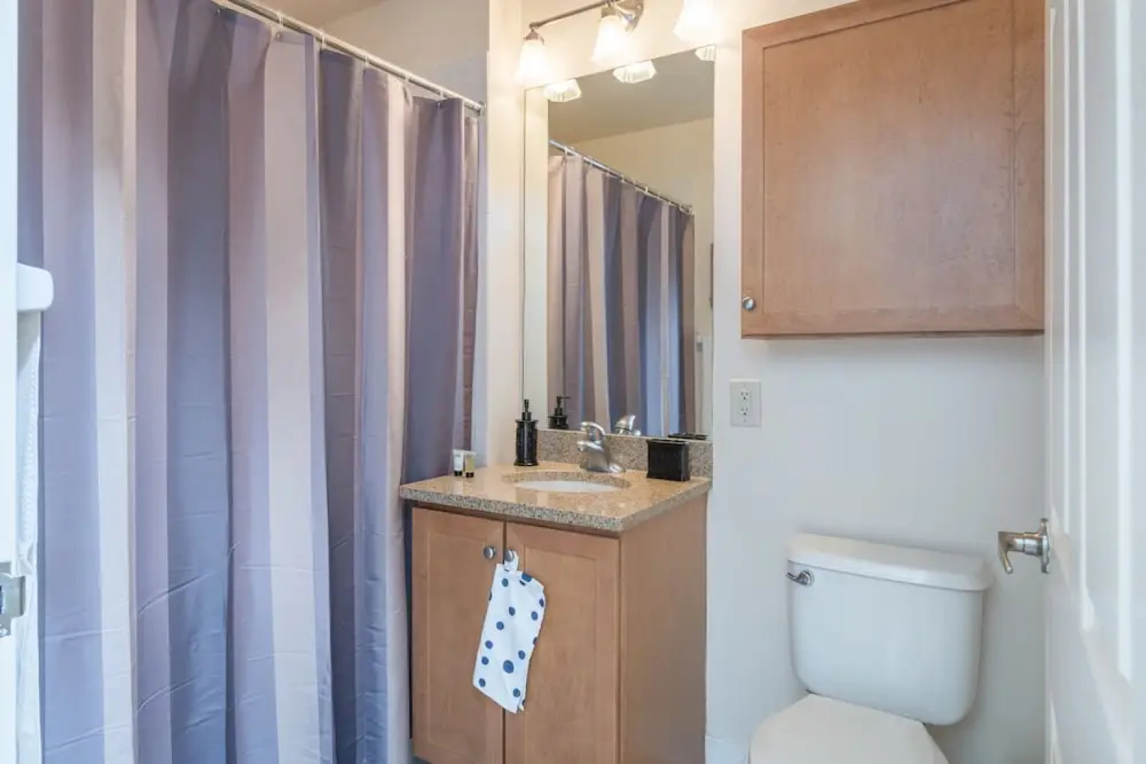 Skyline Luxury Home Suites at Newport