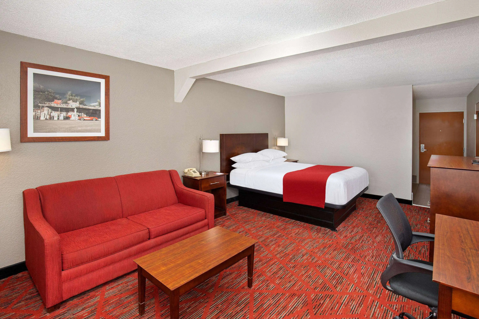 Ramada by Wyndham Bowling Green