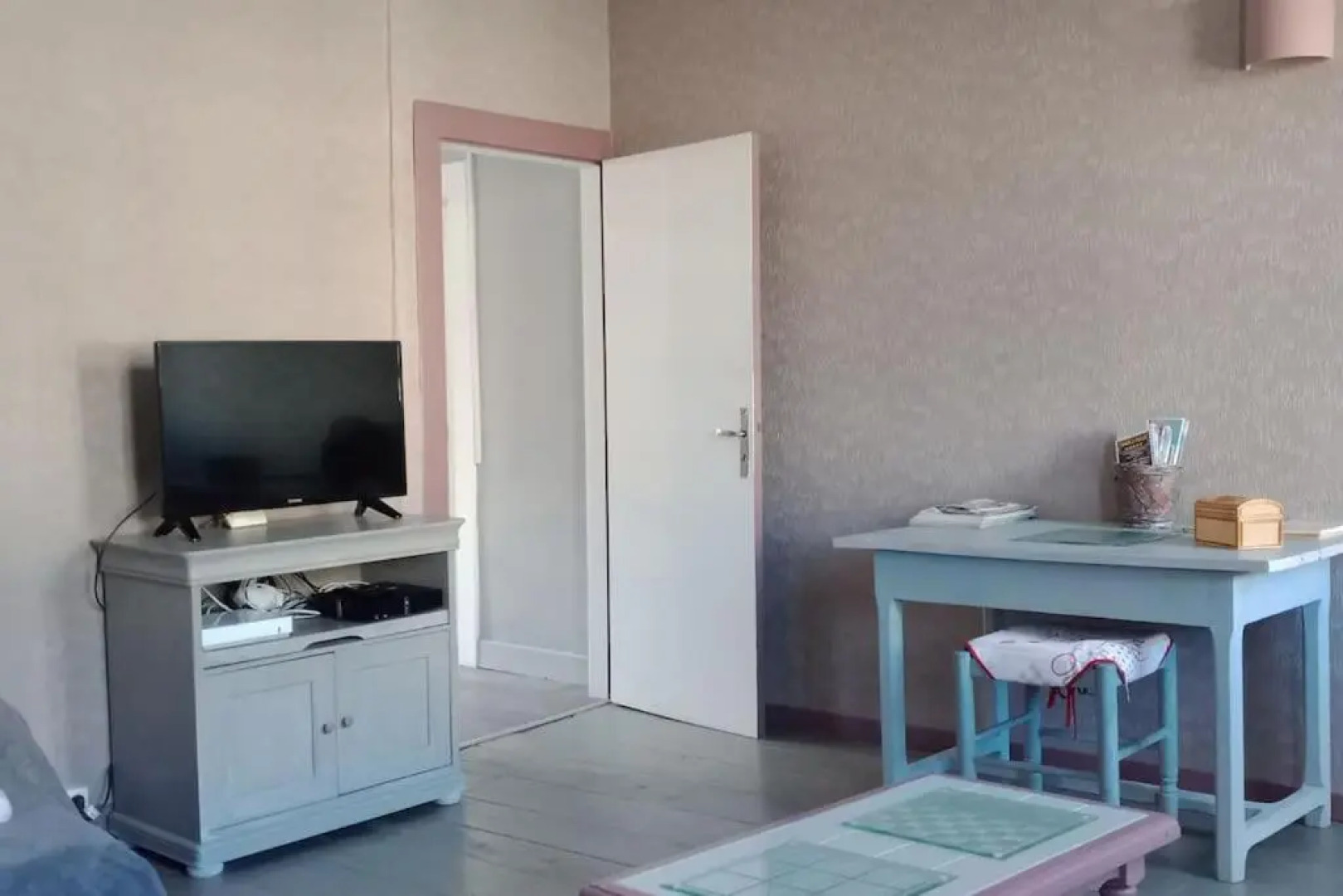 APPARTEMENT CENTRE VILLE avec BALCON -TERRASSE PRIVE