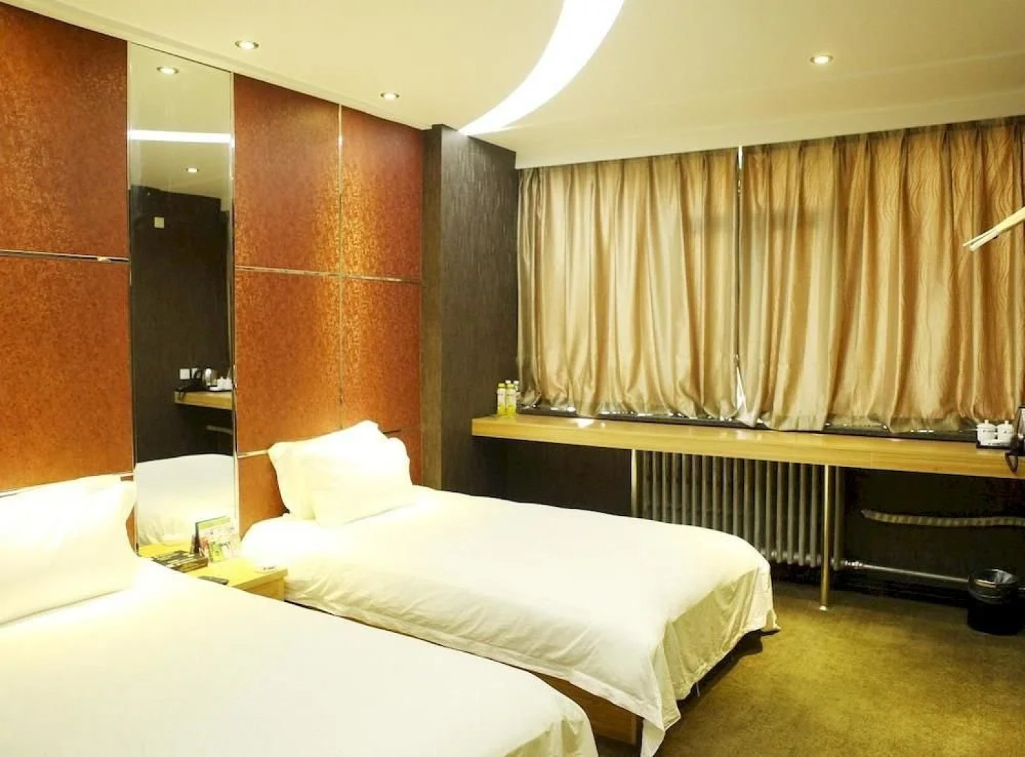 Jinzhou Holiday Hotel Yanji Juzi Street