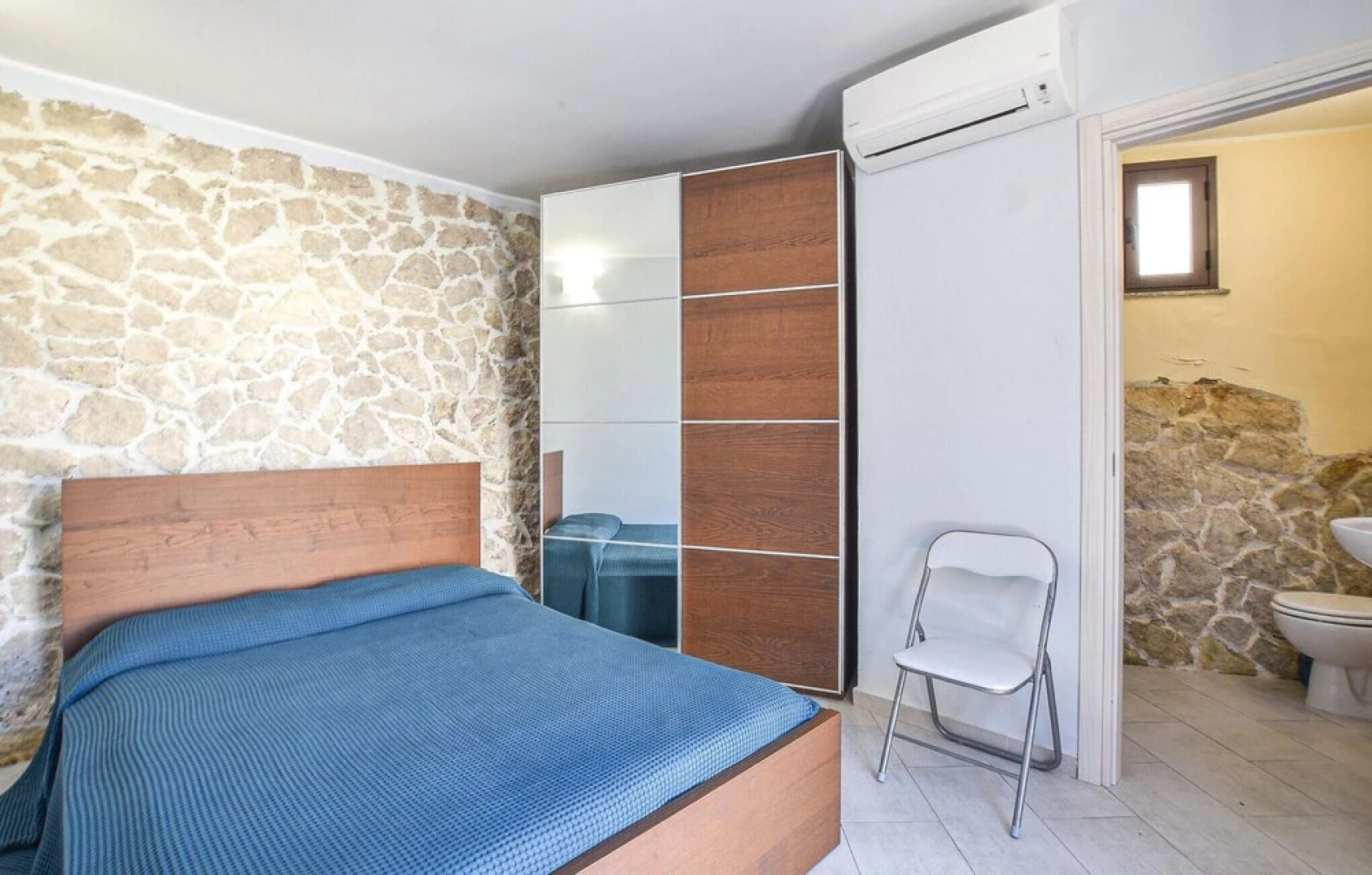 Awesome Home in Augusta With Wifi, 5 Bedrooms and Swimming Pool