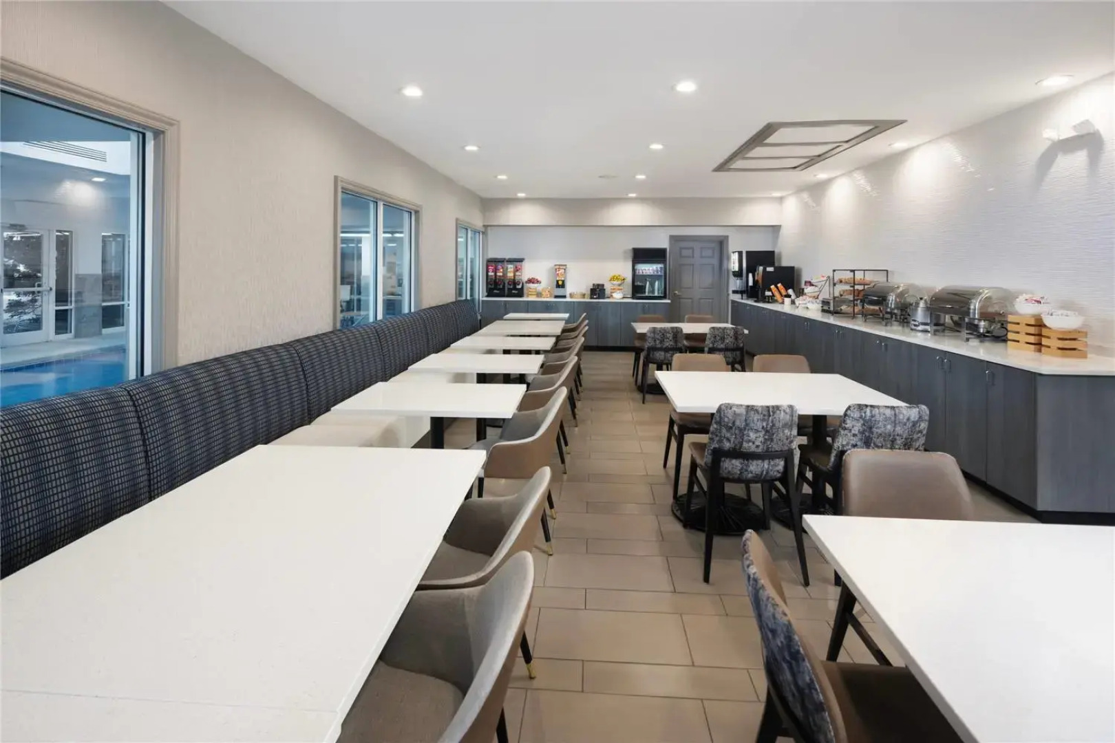 Country Inn & Suites by Radisson Asheville Downtown Tunnel Road