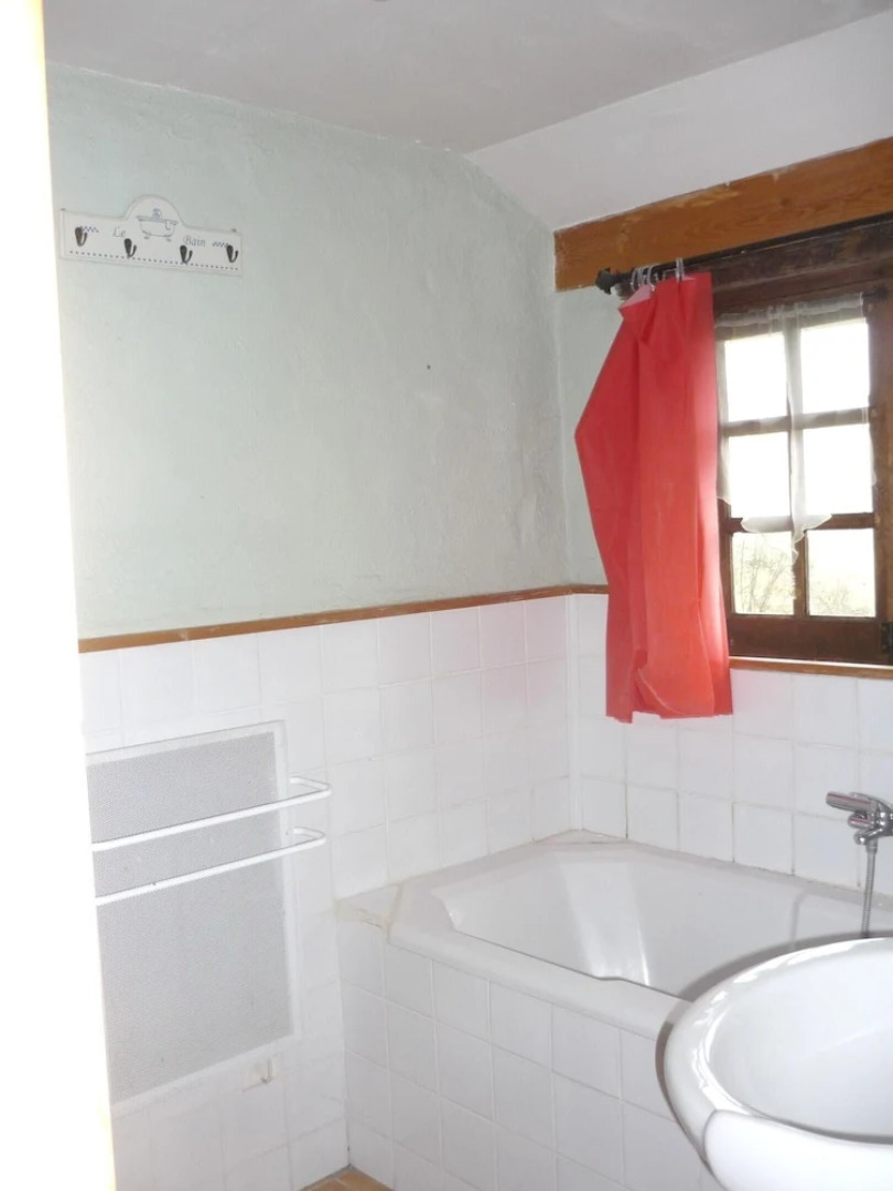 House With 3 Bedrooms in Issac, With Shared Pool and Furnished Garden