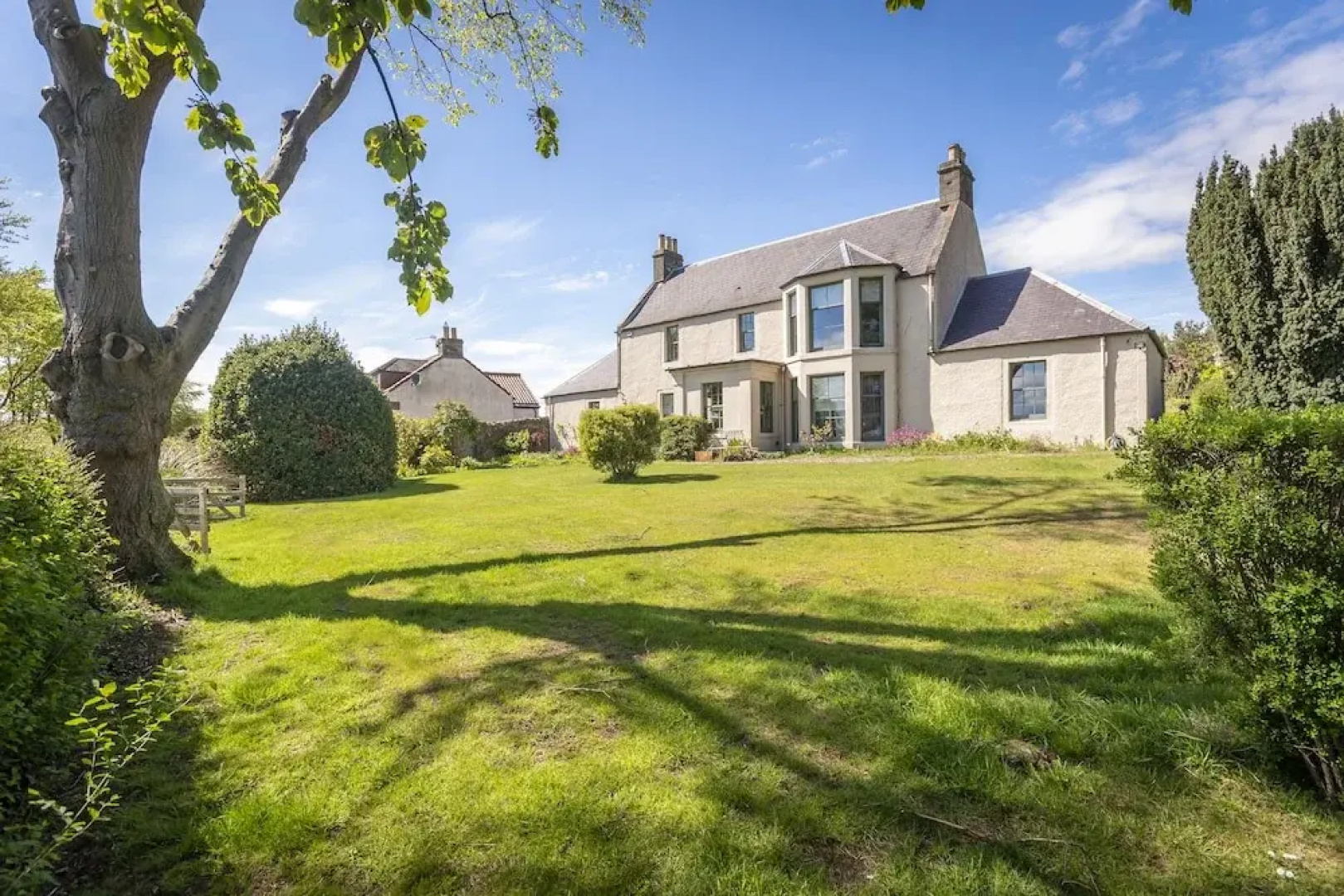 Stunning Farmhouse - Sleeps 8