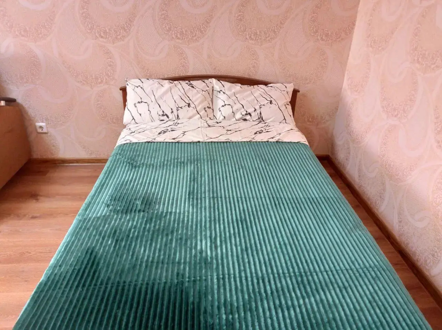 Апартаменты на проспекте Победы 174/1