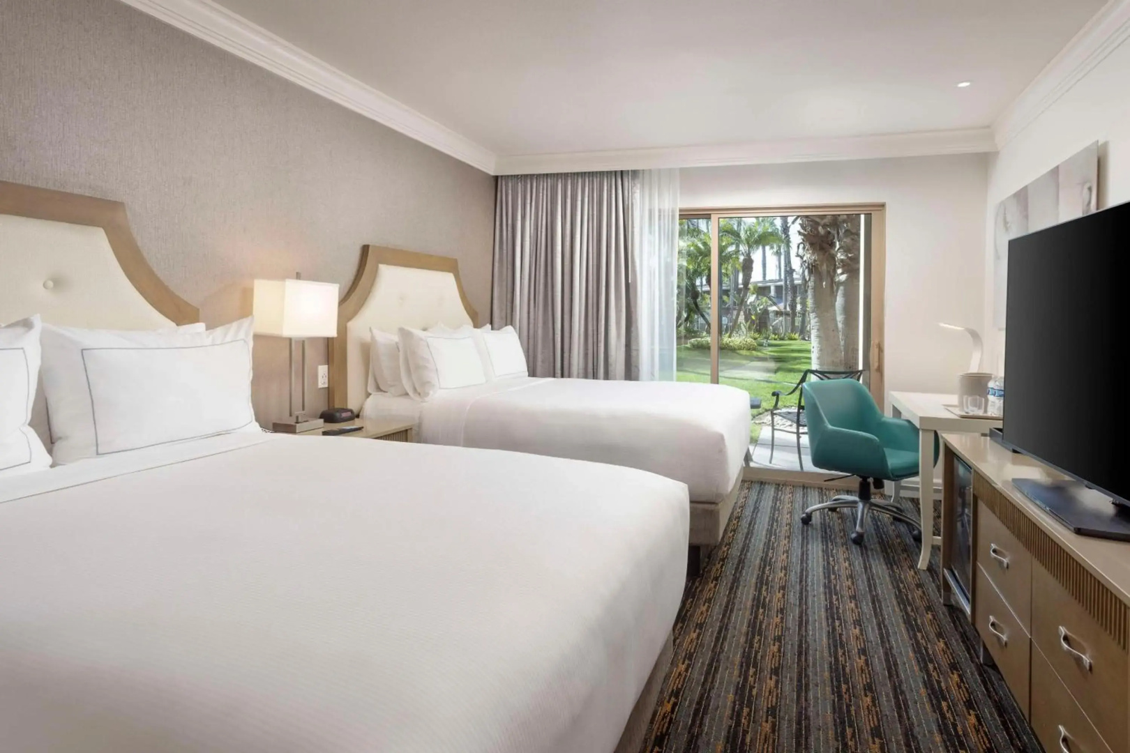 DoubleTree by Hilton San Diego Bayside