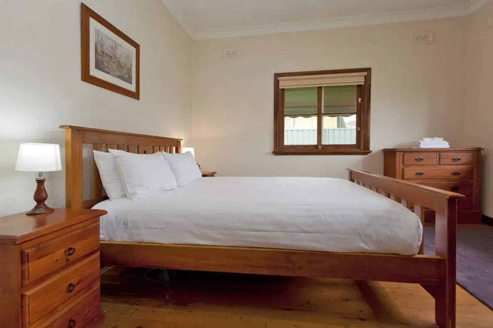 Red Brick Beauty - Central Cottage