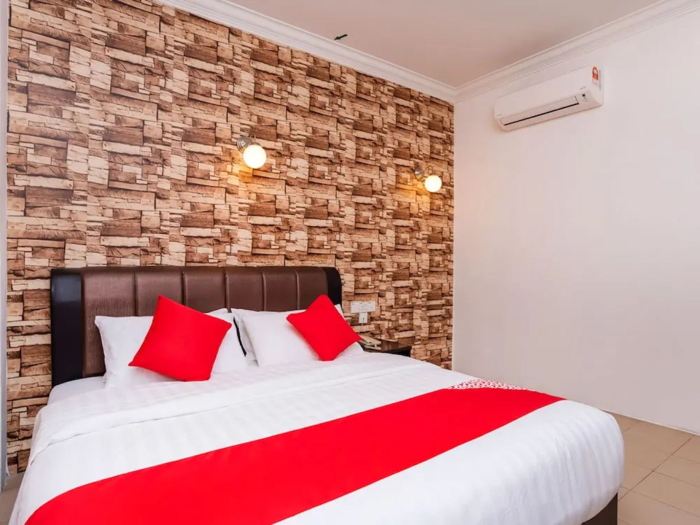 Neo Pegasus Hotel by OYO Rooms