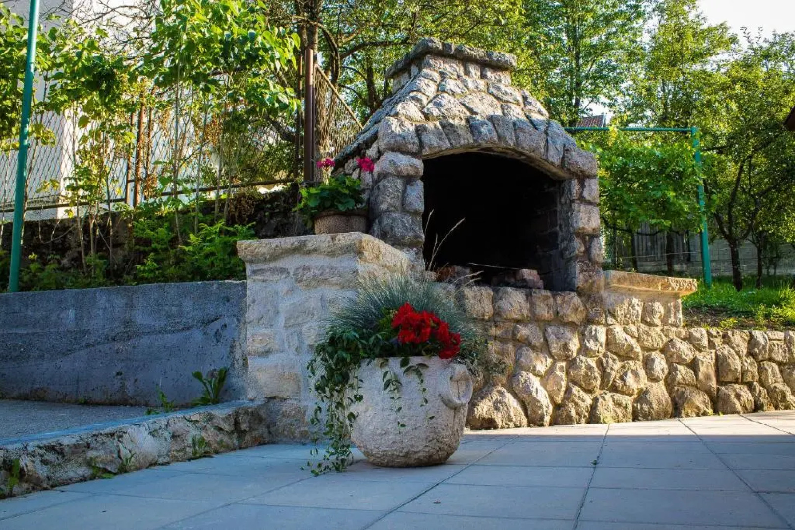 Apartments and Rooms Štefanac