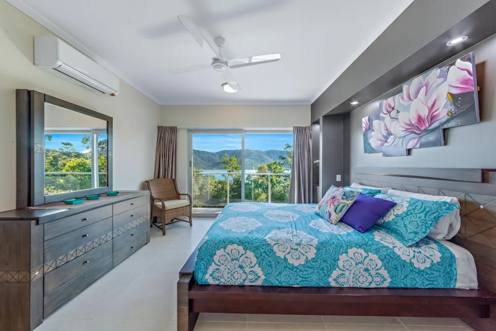 Panoramic Island Views