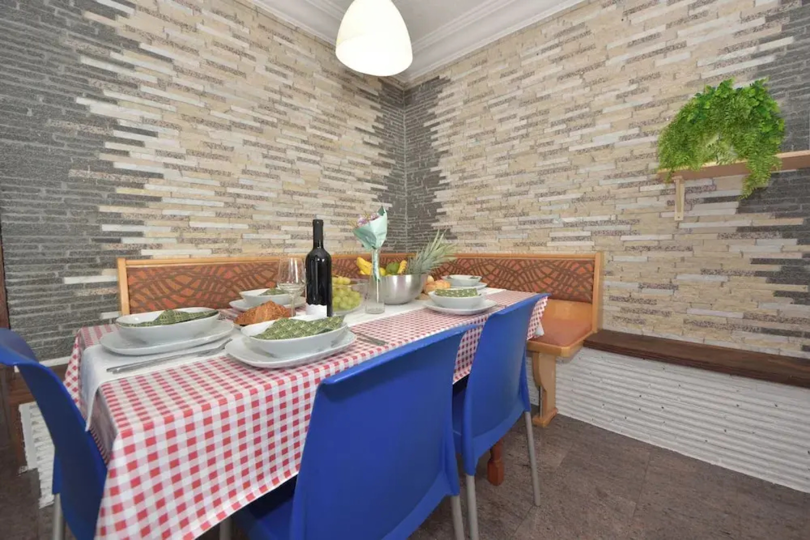 Holiday Home Seafront Escape